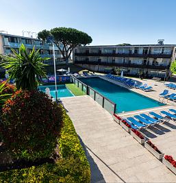 Photo gallery of Aparthotel Comtat Sant Jordi